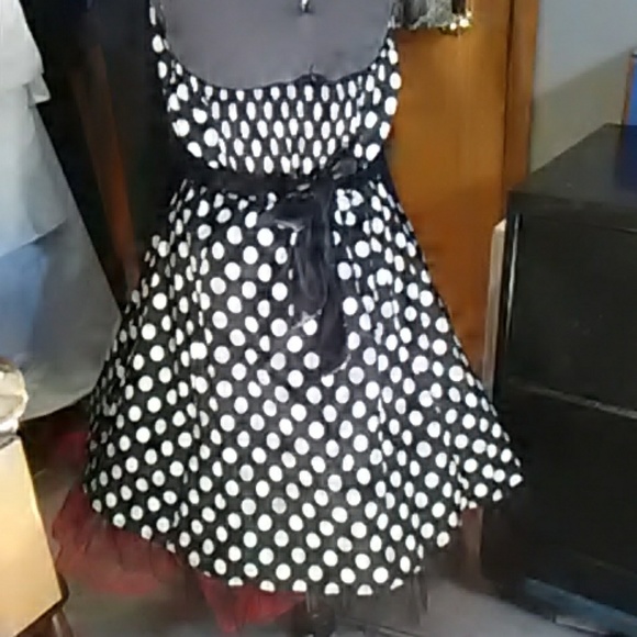 Cute little skater sundress - Picture 2 of 4